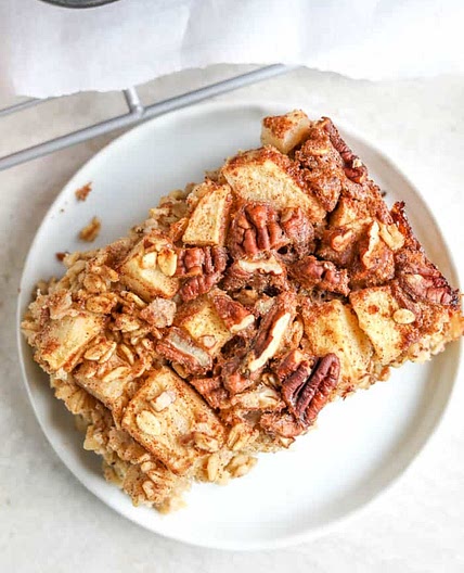Apple Pie Baked Oatmeal
