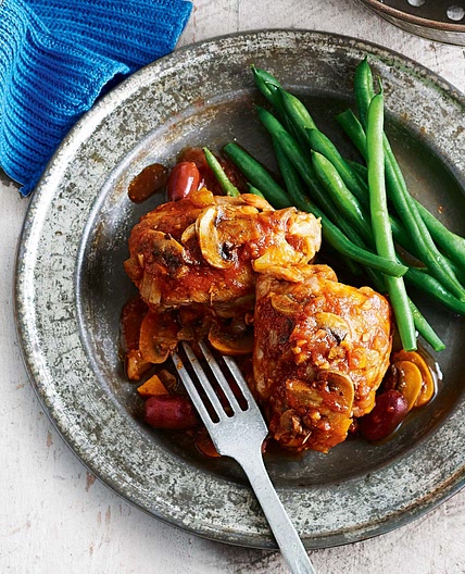 Slow-cooker chicken cacciatore