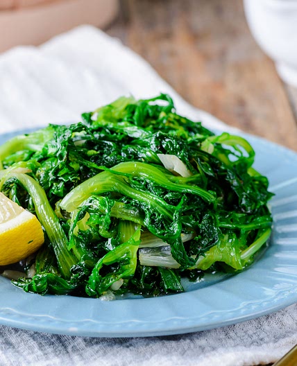 No-Fuss Recipe for Horta Vrasta, Greek Boiled Leafy Greens