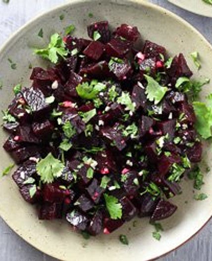 Mediterranean Beets with Garlic and Olive Oil