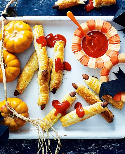 Halloween zombie finger sausage rolls