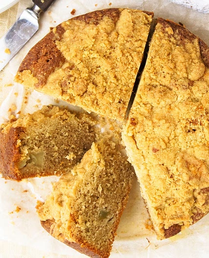 Cinnamon and Pear Crumble Cake recipe