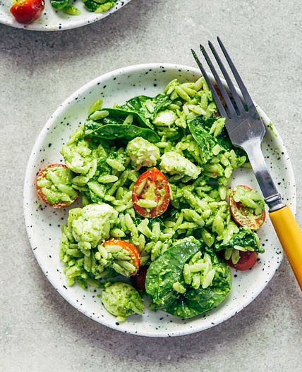 Orzo Pesto Salad With Tomatoes & Fresh Mozzarella