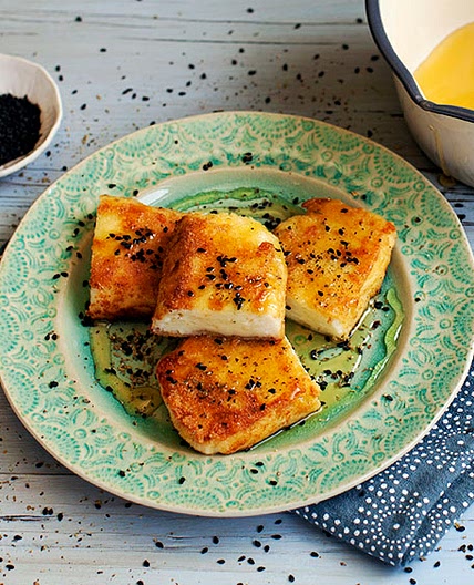 Halloumi saganaki