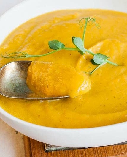 Autumn special pumpkin cream soup 