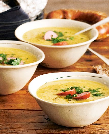Pea, ham & sausage soup