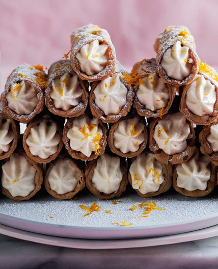 Campari and white chocolate cannoli
