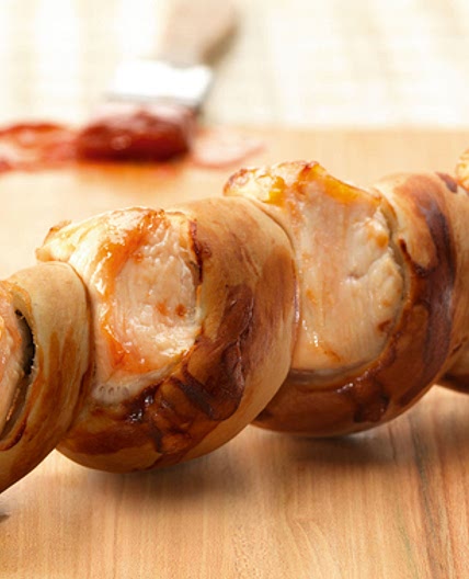 Schlangenbrot mit marinierter Pouletbrust