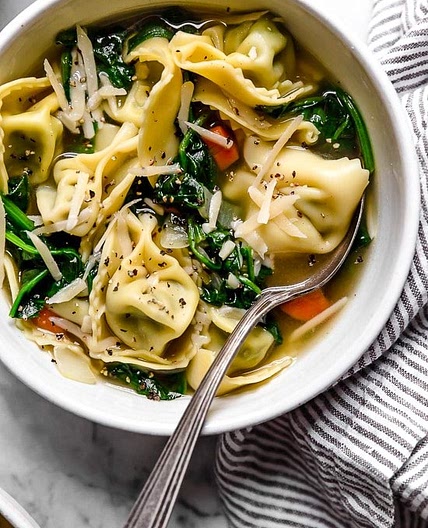 Spinach Tortellini en Brodo