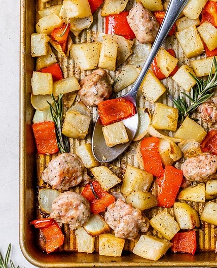 One Pan Roasted Potatoes, Sausage and Peppers
