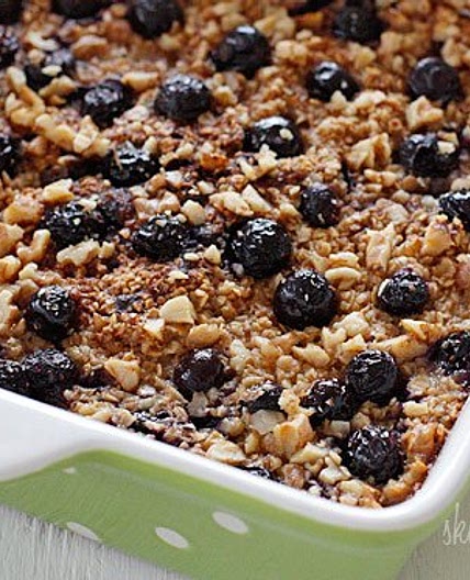 Baked Oatmeal with Blueberries and Bananas