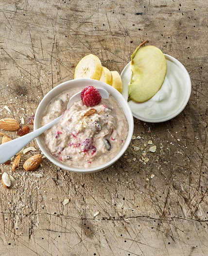 Klassisches Birchermüesli mit Früchten
