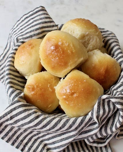 Italian Vegan Dinner Rolls