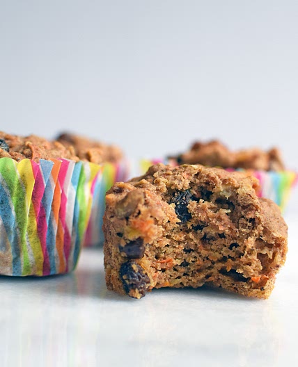 Healthy Vegan Carrot Apple Muffins without oil