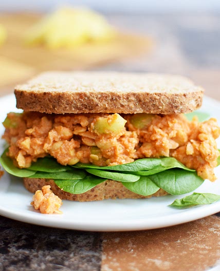 Healthy Buffalo Chickpea Salad