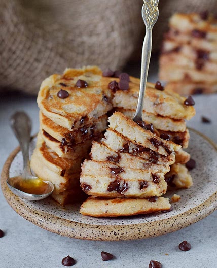 Chocolate Chip Pancakes (Vegan)