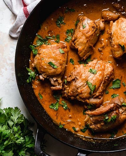 Chicken Thighs with Shallots in Red Wine Vinegar (Poulet Au Vinaigre)