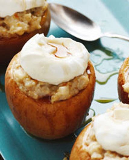 Baked Apples with Oatmeal and Yogurt