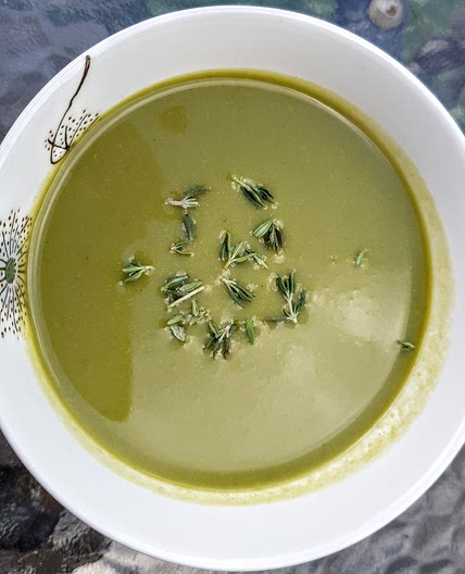 Asparagus and pea soup for soup maker