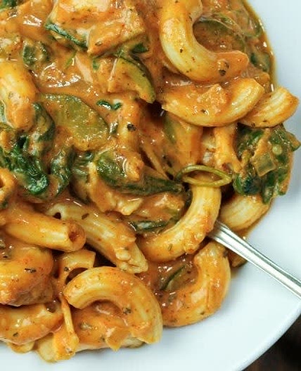 Creamy Chili Zucchini and Spinach Pasta