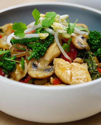Basic chicken and vegetable stir-fry