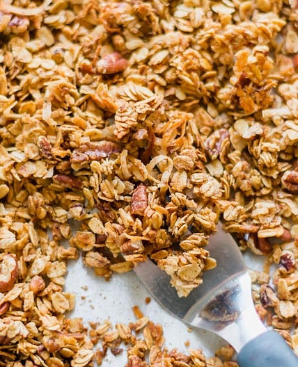 The Best Homemade Maple Granola
