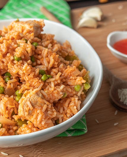 One-Pot Brazilian Chicken and Rice - Galinhada Recipe