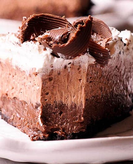 No Bake Chocolate Pudding Cream Pie