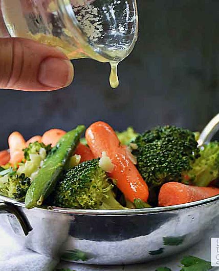 Steamed Vegetables with Garlic Butter