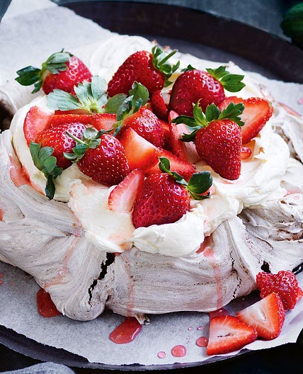 5-ingredient chocolate pavlova