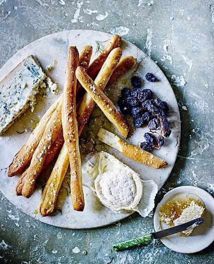 Herby breadsticks