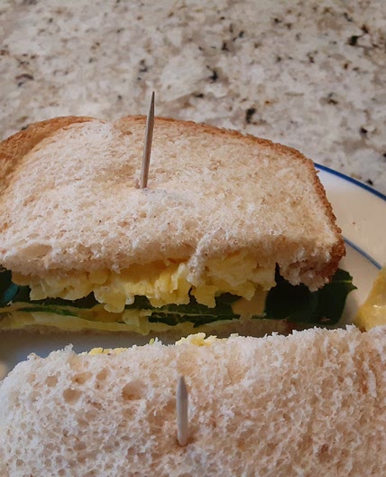 Scrambled egg sandwich