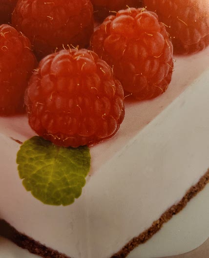 Raspberry mousse cake