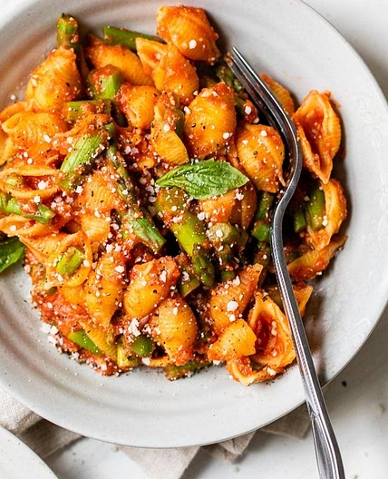 Baby Pasta Shells with Asparagus and Marinara Sauce