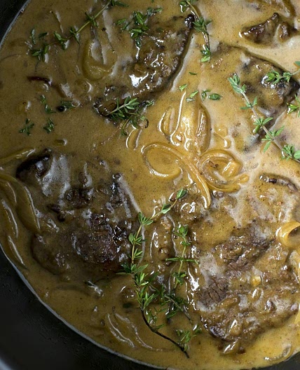Best Slow cooker creamy French onion steak recipe