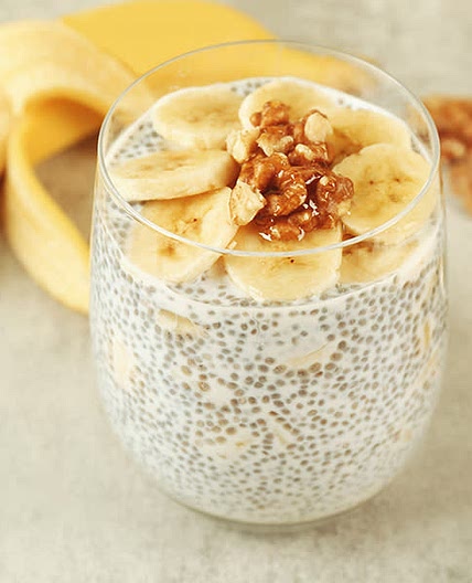 Chia pudding - banana + walnuts