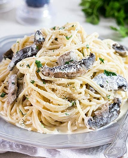 Creamy Mushroom Spaghetti