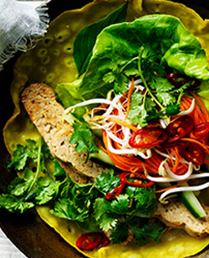 Vietnamese coconut and turmeric pancakes