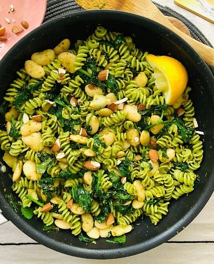 Spinach, Pesto and Butter Bean Pasta