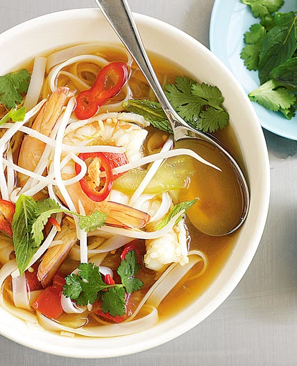 Hot and sour prawn soup