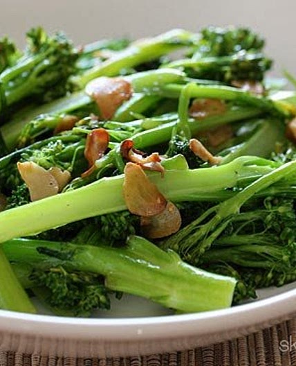 Easy Garlic Broccolini