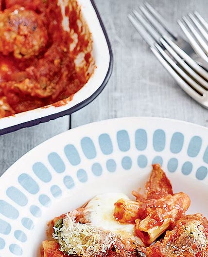 Tray-Baked Pasta and Meatballs