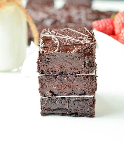 Sugar-free Brownies with Dates