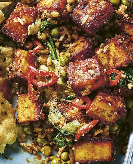 Spiced Paneer, Spinach and Pea Grain Bowl with Mint Yoghurt Sauce