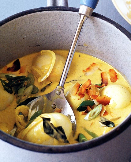 Spiced coconut eggs