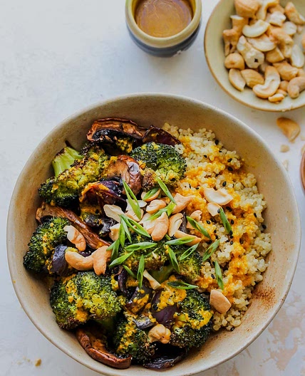 Roasted Veggie Quinoa Bowls