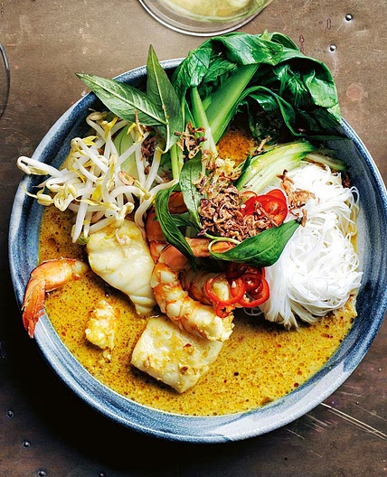 Spicy seafood laksa