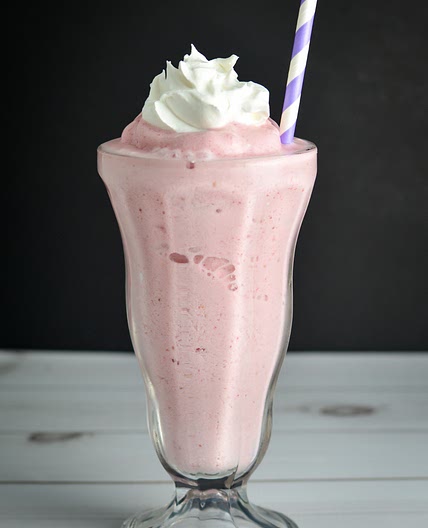 Strawberry milkshake 