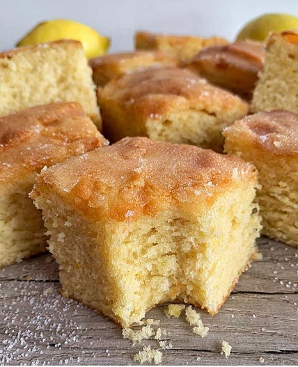 Lemon drizzle cake 