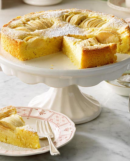 Oma's Apfelkuchen (Grandma's Apple Cake)